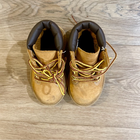 Timberland 6 Inch Boot “Butters” 🧈 Size 6 infant used with box 📦 - Picture 3 of 7